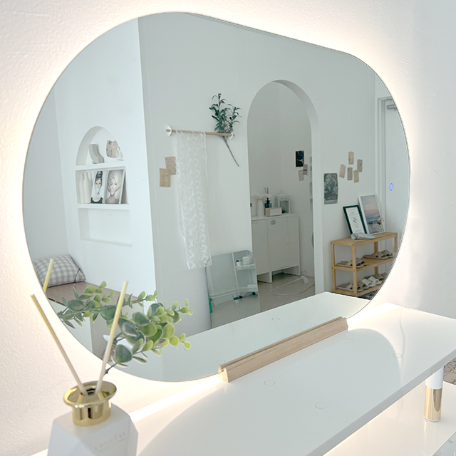 KC인증 터치형 3색변환 LED 터치형 타원 조명거울 인테리어 벽거울 화장대 탁상 86,000원