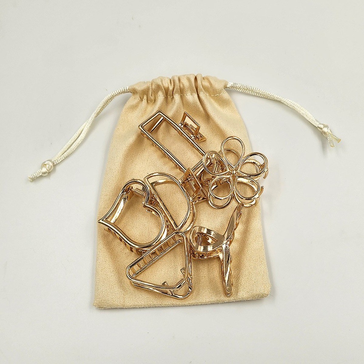 6종세트 무광 골드 메탈 소형 데일리 헤어 집게핀 (파우치증정) 7,900원