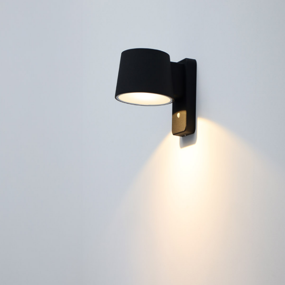 벽부센서등 LED 계단 외부 방수 센서 벽등 벽부등 블랙 84,500원