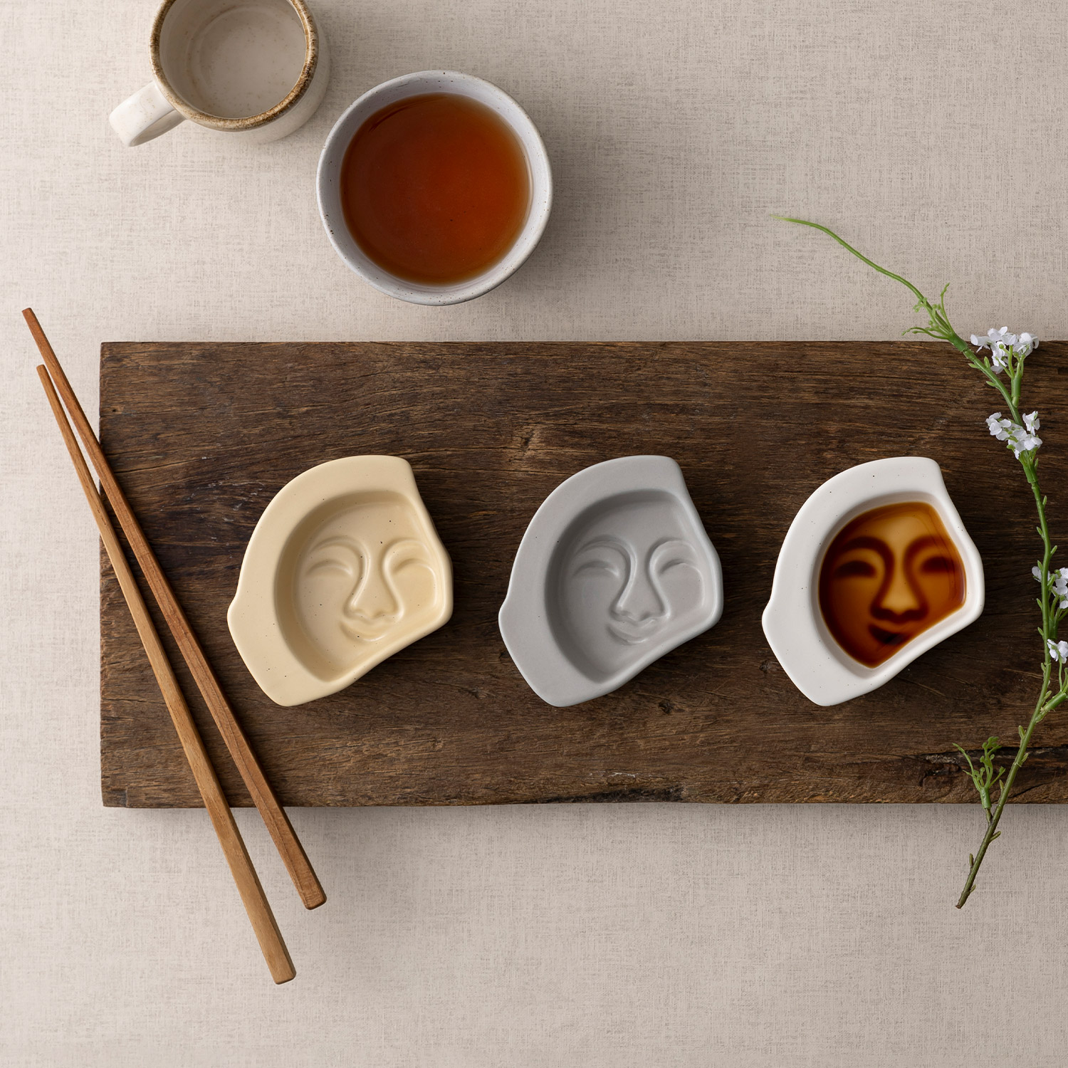 쓰임 국립박물관 굿즈 신라의 미소 소스볼 3종 세트 25,000원