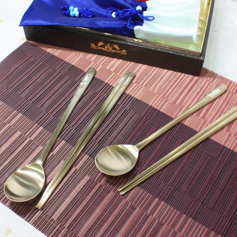 은상감 거북 유기 수저 세트 부부 209,080원