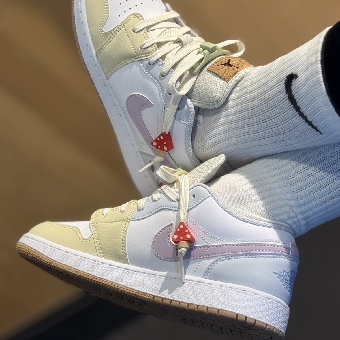 나이키 GS 에어 조던 1 로우 머쉬룸 베이지 화이트 IB8861-151 204,000원