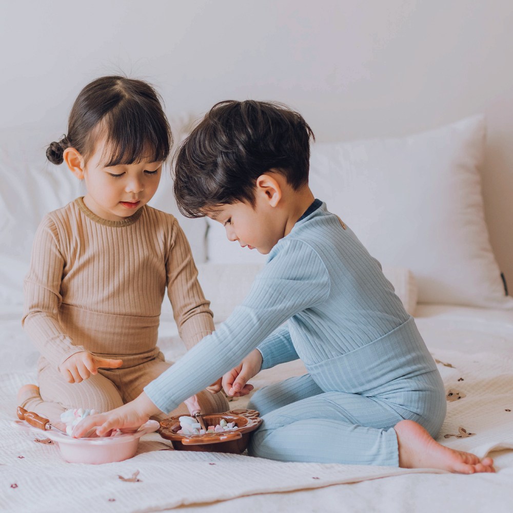 쿵스쿵스 모달 마쉬멜로실내복 유아동 내의 아기 골지 실내복 배앓이방지 잠옷 12,900원