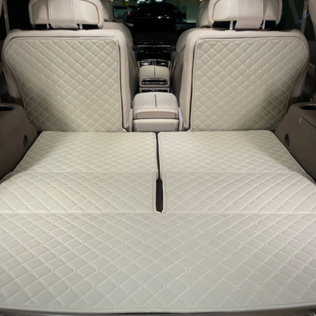 아이빌 현대 싼타페TM (18년~20년) 신형퀼팅 4D 자동차 트렁크매트 + 2열등받이 풀세트 43,900원