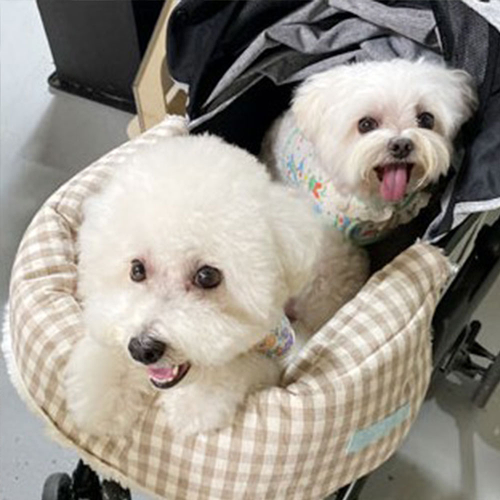 강아지 유모차 방석 + 가드 세트 분리형 국내제작 사계절용 개모차 양면 방석 라이너 4컬러 54,000원
