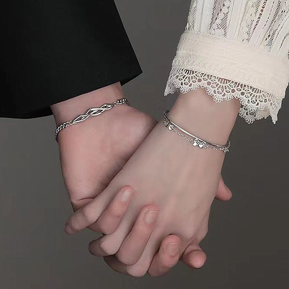 홍언목요 1+1 커플팔찌 나비 레이어드 체인 팔찌 심플 여성 남자팔찌 커플아이템 우정 팔찌 13,530원