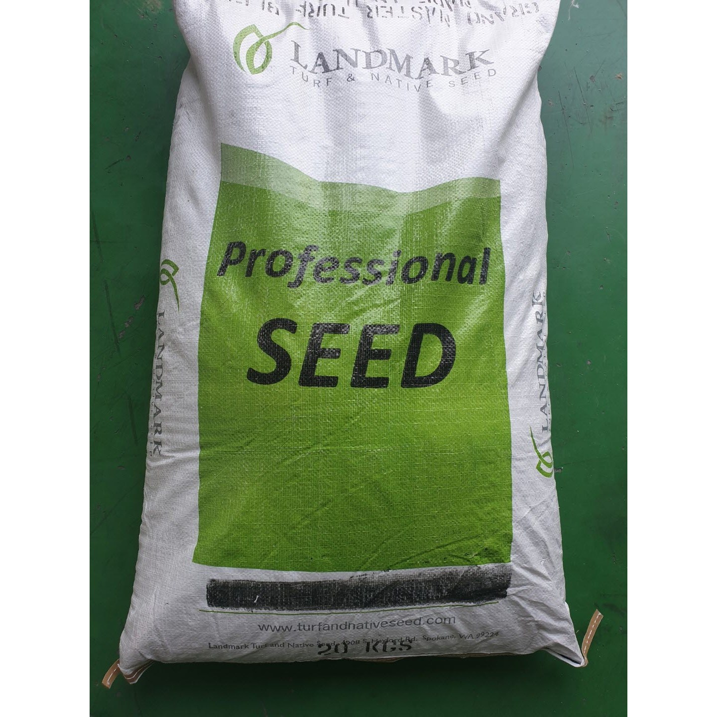 천연잔디씨앗 양잔디혼합종자 1kg (약10평) 원예 산소 전원주택 마당, 1개 15,890원