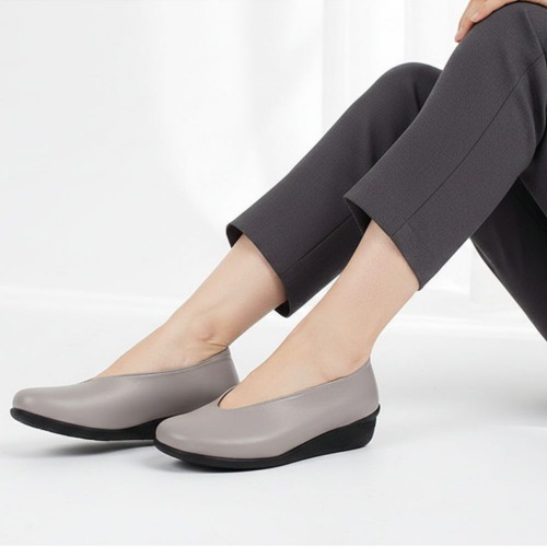 슈굿 성수동수제화 여성 발볼넓은 발편한 통굽 정장 구두 81,000원