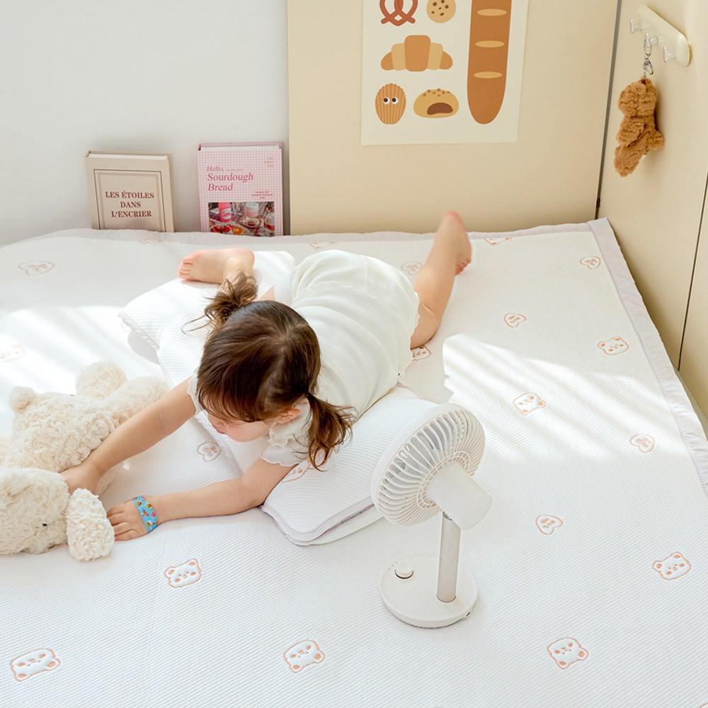 베베누보 닿자마자 시원한 하이퍼닉 듀라론 냉감 쿨패드 방수 아기침대 54,900원