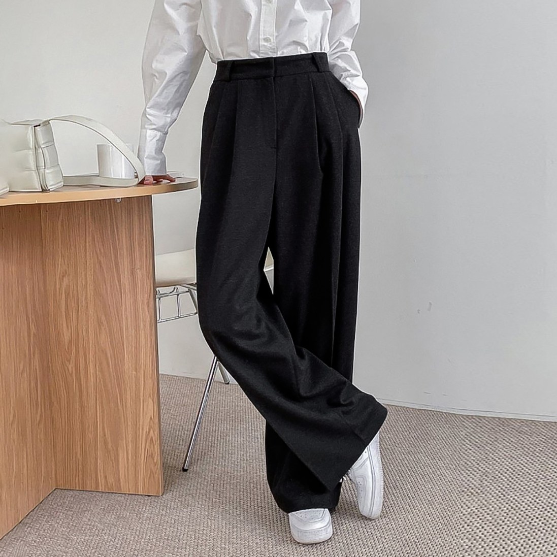 그레힙 여성 기모 와이드 팬츠 투핀턱 통 바지 겨울 슬랙스 48,900원