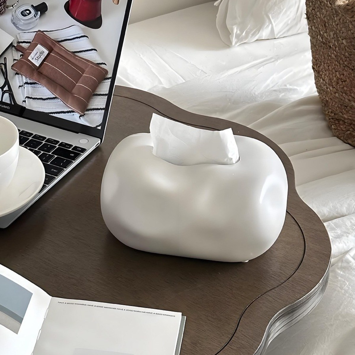 엠컴퍼니 예쁜 세라믹 티슈 케이스 뽑아쓰는 인테리어 오브제 각티슈 도자기 화장지 커버 고급 곽티슈 홀더 디자인 휴지 보관 케이스 4컬러 [object-548786546] 25,500원