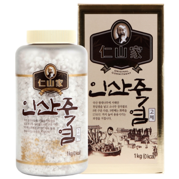인산가 9회죽염 고체 1kg + 휴대용기4개 + 다양한 샘플 증정 / 죽염본가 9번구운 인산죽염 /요리,양치,코세척,세안 [정품 판매자 사업자번호: 660-58-00496], 1kg, 1개 257,110원