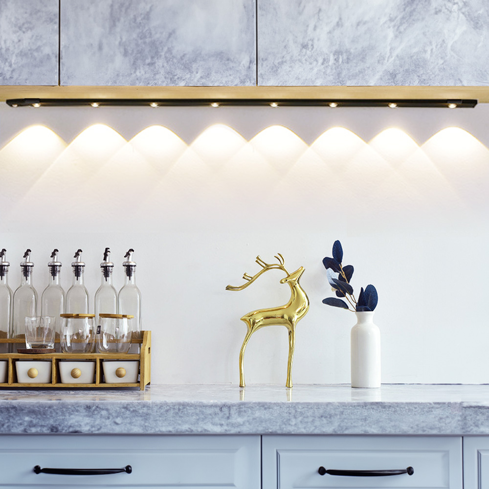 21세기트랜드 모데른 포인트 충전형 무선 센서바 조명 LED 3가지 색상, 1개, 블랙 22,500원