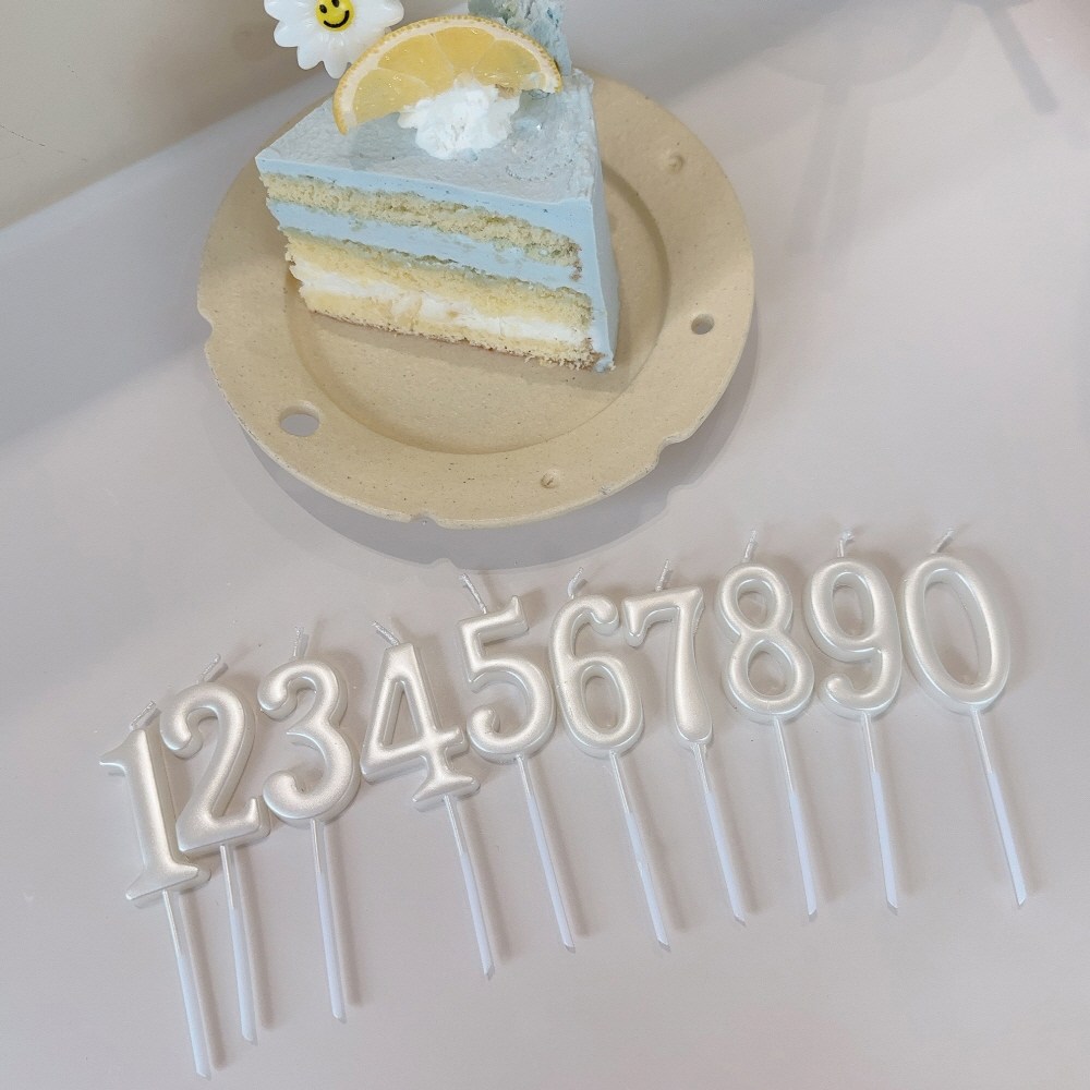 기억의소품 화이트 숫자초 올넘버 세트 10,800원