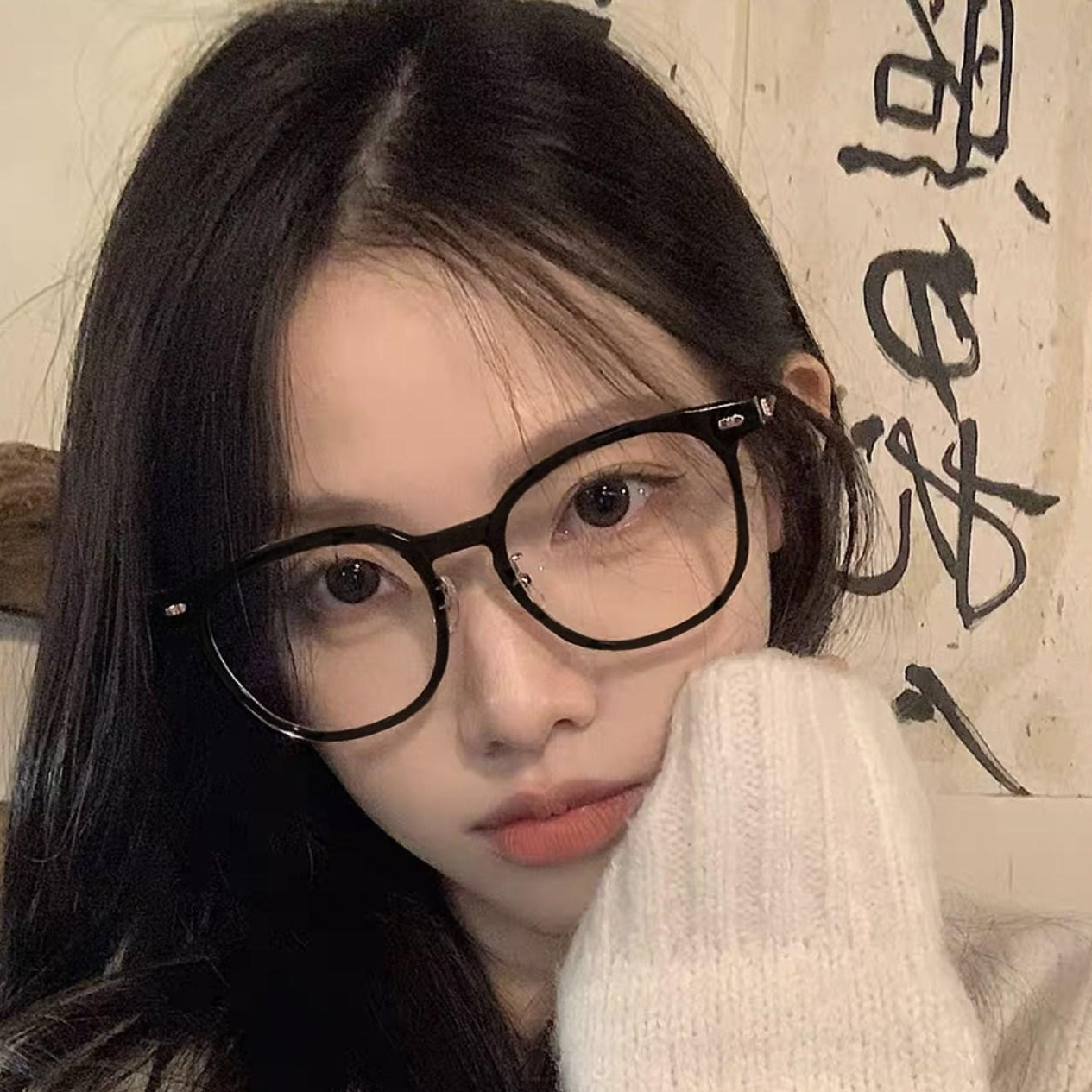 비아워게스트 안경테 블루라이트 차단 뿔테 안경 9,900원