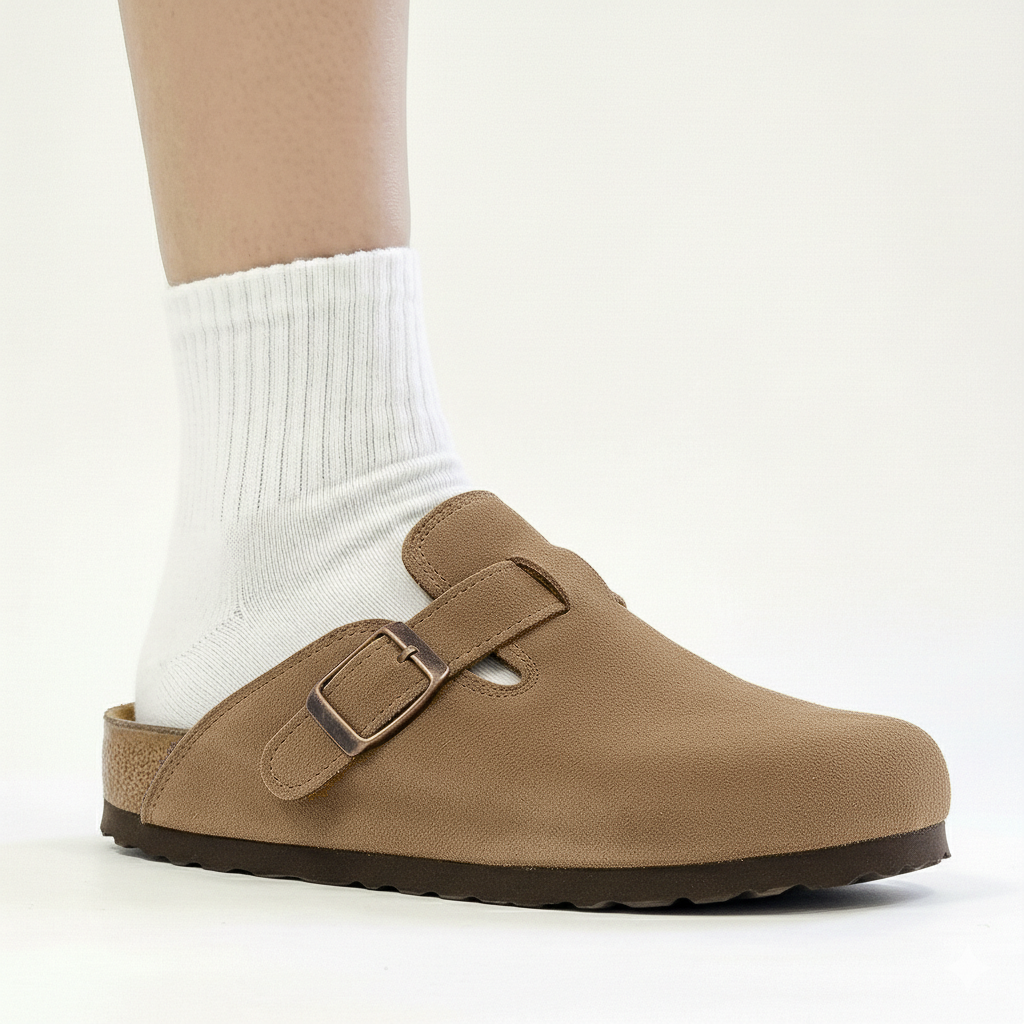 국산 스웨이드 클로그 버클 슬리퍼 225 - 300mm 빅사이즈 쎄무 기모 발편한 실내화 커플 슈즈 가을 겨울 가벼운 캠핑 신발 29,800원