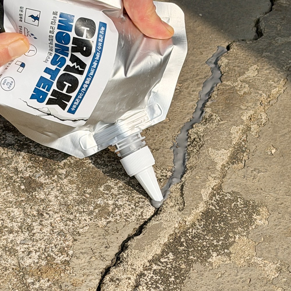 [지오쇼핑] 크랙몬스터 틈새 벽면 균열 시멘트 보수제 틈새 충진재 메꿈이, 2세트 49,800원