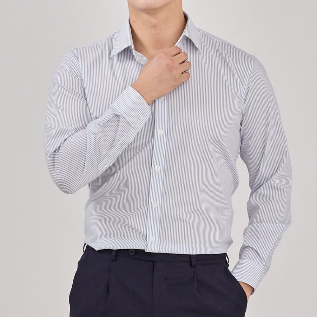 제임스핏 구김없는 링클프리 블루 스트라이프 남성 스판 와이셔츠 45,900원