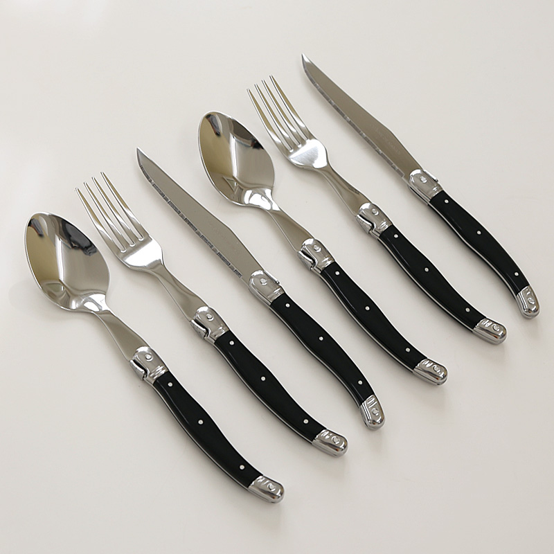 달팽이리빙 퀴진드마망 라귀올 커트러리 2인 디너 식기세트 18,500원