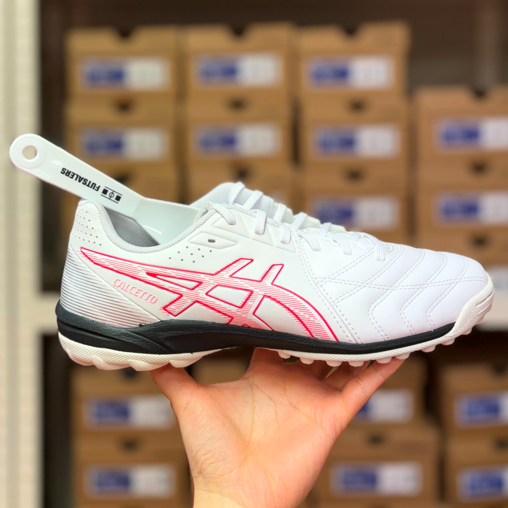 아식스 칼체토 WD9 TF 발볼넓은 인조잔디 풋살화 109,800원