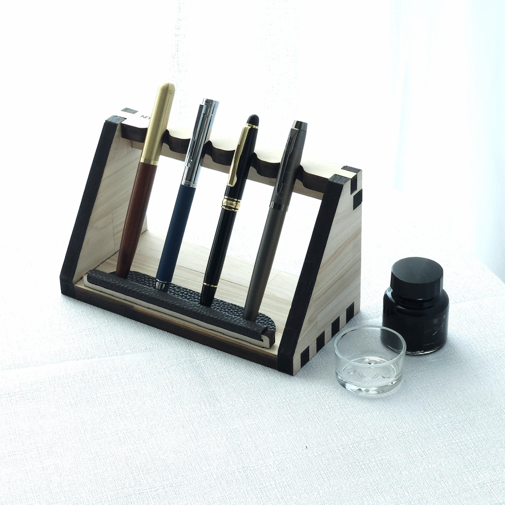 편백나무 만년필 4구 거치대 뉴멀 newmal 히노끼 목재 우드 만년필 전시대, 1개, 현재가 26,000원