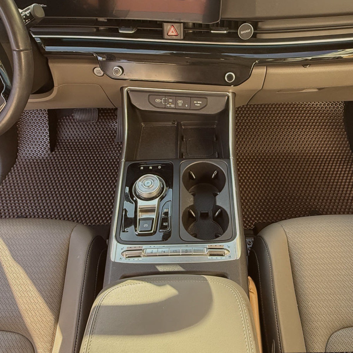 헥사카매트 그랑콜레오스 TPE카매트 차량 발매트 발판 3D 고무 입체 바닥 1열+2열 (운전석+조수석+뒷자석), 브라운, 그랑콜레오스 77,000원