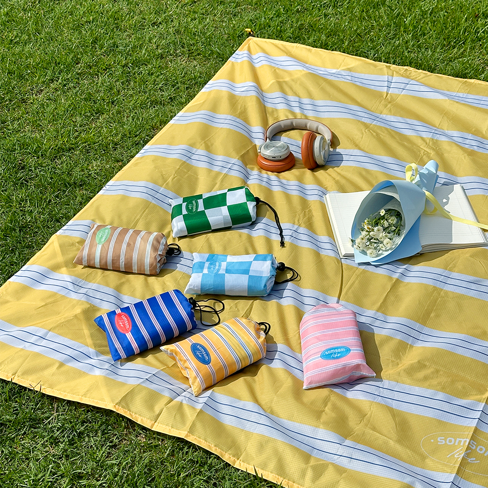 솜솜라이크 여행용 경량 피크닉매트 미니 방수 돗자리, 스트라이프 옐로우 20,890원