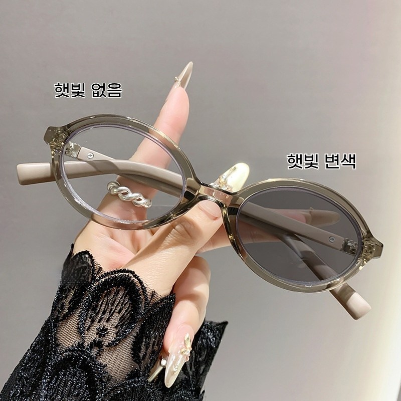 DZX 남녀공용 변색 패션 블루라이트 차단 안경 초경량 뿔테 선글라스,안경천+안경집 15,980원