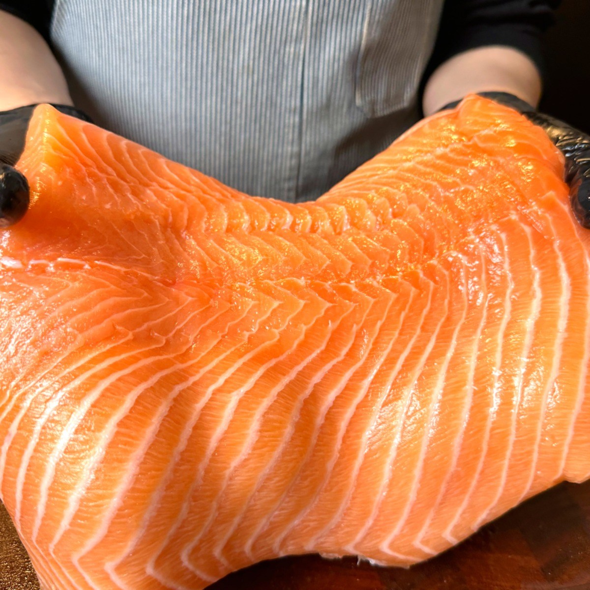 [HACCP인증] 항공직송 노르웨이 슈페리어 딥스킨 생연어, 03. 딥스킨 생연어 1kg, 1개 53,000원