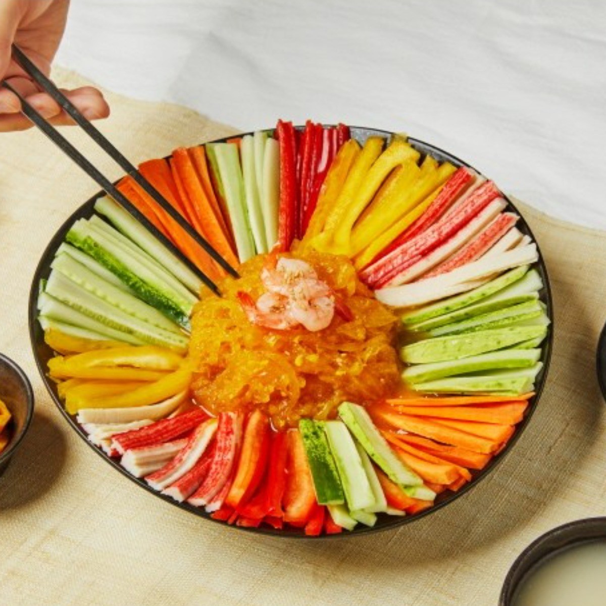 [캠핑맛집]수연이네 맛깔 해파리냉채 500g(맛살,채소 미포함), 4kg(1개), 1개 71,900원