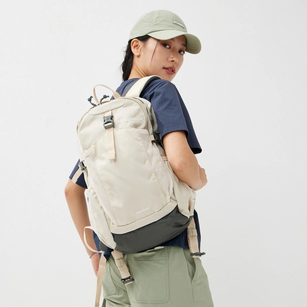 [국내백화점]  컬럼비아 백팩 미니 가죽 경량 등산 정장 104,540원