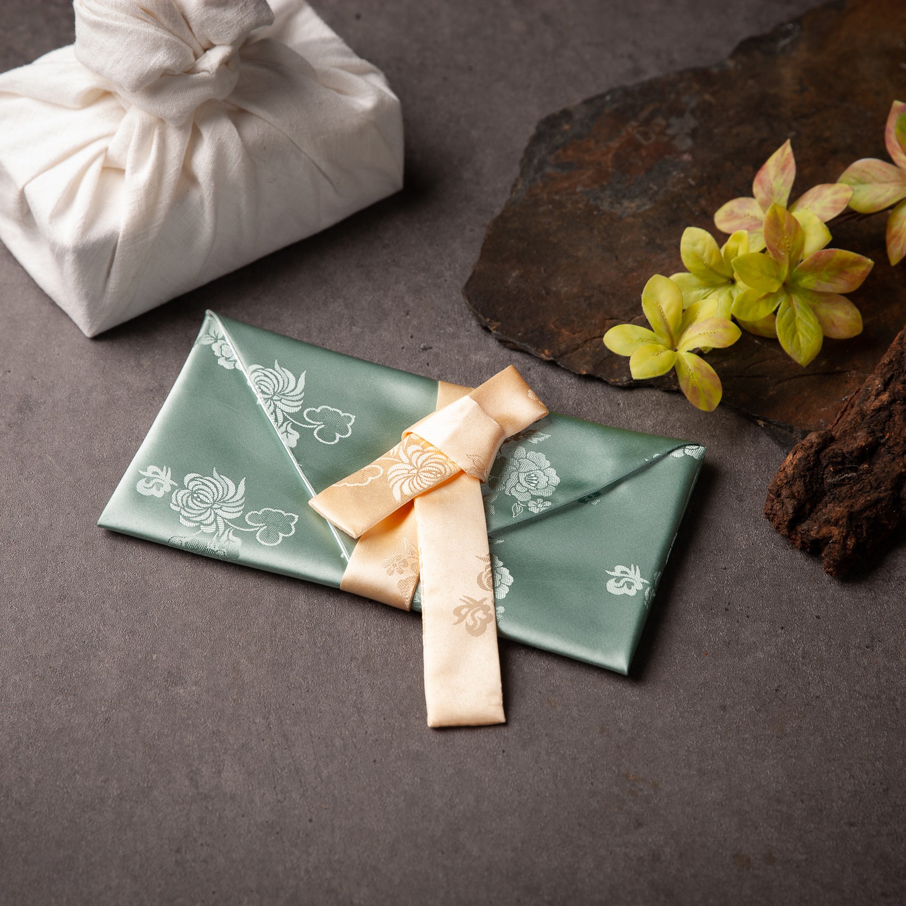 꽃심예단 현금예단봉투 고급양단 매듭보자기 설날명절 현금예단보, 민트 12,900원