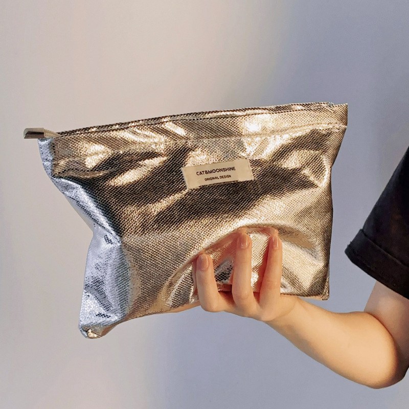 Equator 휴대용 글리터 화장품 파우치 9,300원