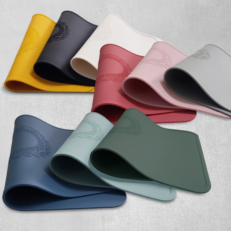 [무료배송] 엘린까사 국내제작 실리콘매트 4인 식탁매트+건조매트 추가 (플라워패턴) 41,900원