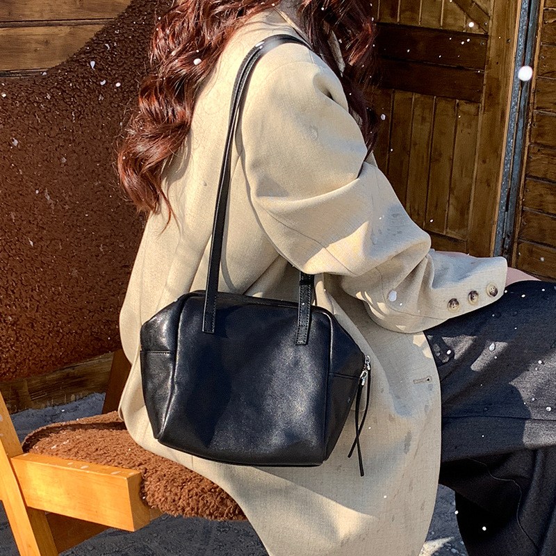 D.I.O 26년 럭셔리 명품신상 하이엔드 천연소가죽 숄더백 169,000원