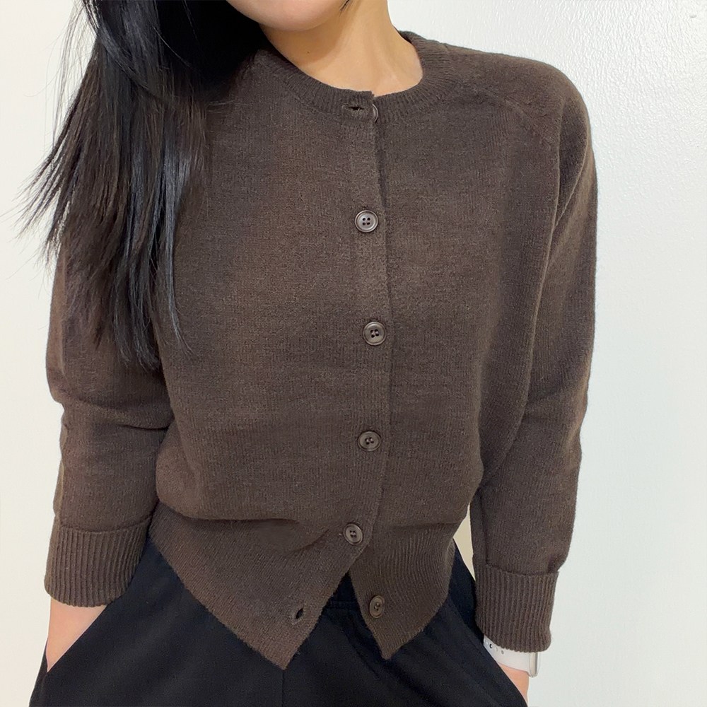 슬로핏 라운드넥 시보리 니트 가디건 클래식 베이직 간절기 체형커버 [3사이즈] 20,900원