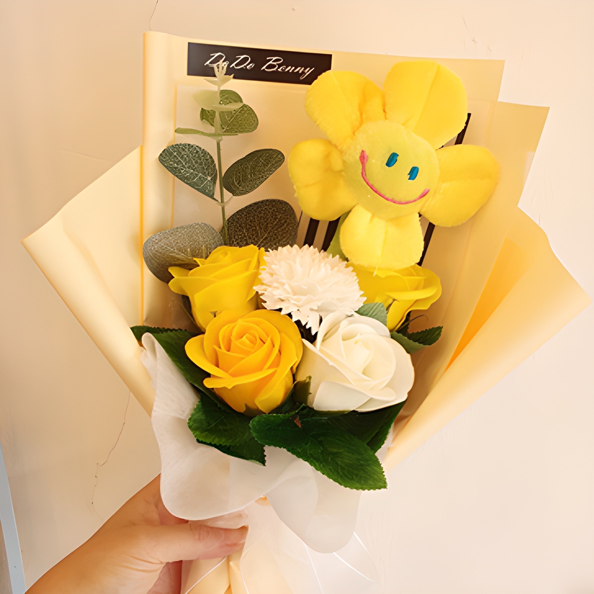 도도베니 비누꽃 스마일 인형 미니 꽃다발 12,900원