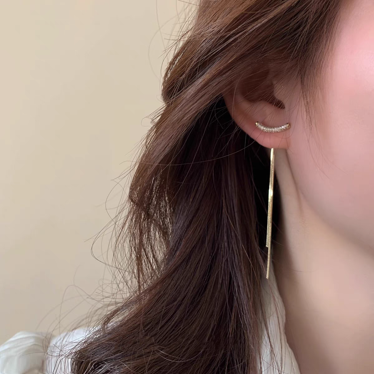 WICKM 심플한 롱 태슬 귀걸이 S925 실버 니들 여성 패션 액세서리 29,800원