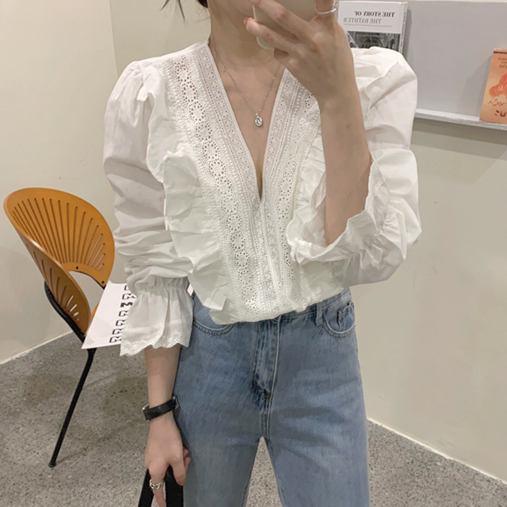 메이킹유 프릴 펀칭 브이넥 6805모어스블라우스(~77size 사이즈추가) 17,900원