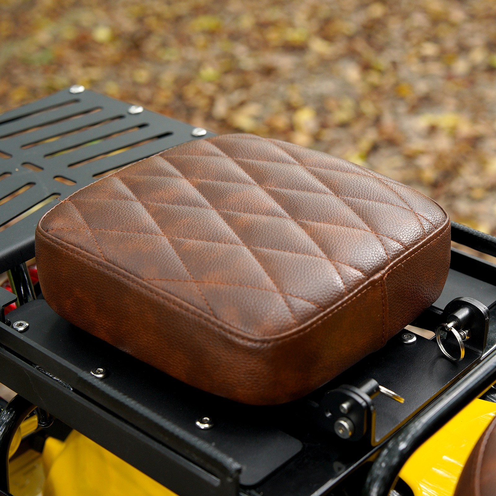 CUBLAND 슈퍼커브 텐덤시트 플립업식 등받이쿠션 커스텀 리어안장 브라운, 1개 128,000원