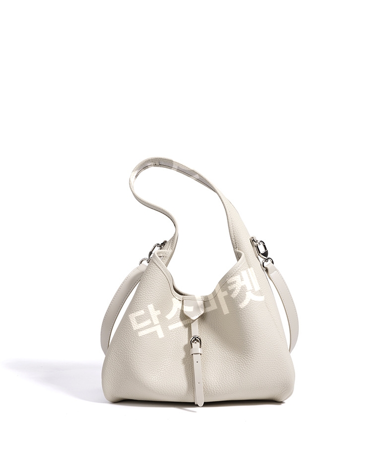 [2026트렌드] 클라우드 댄서 비건레더 숄더백 토트백 2way 호보백 93,500원