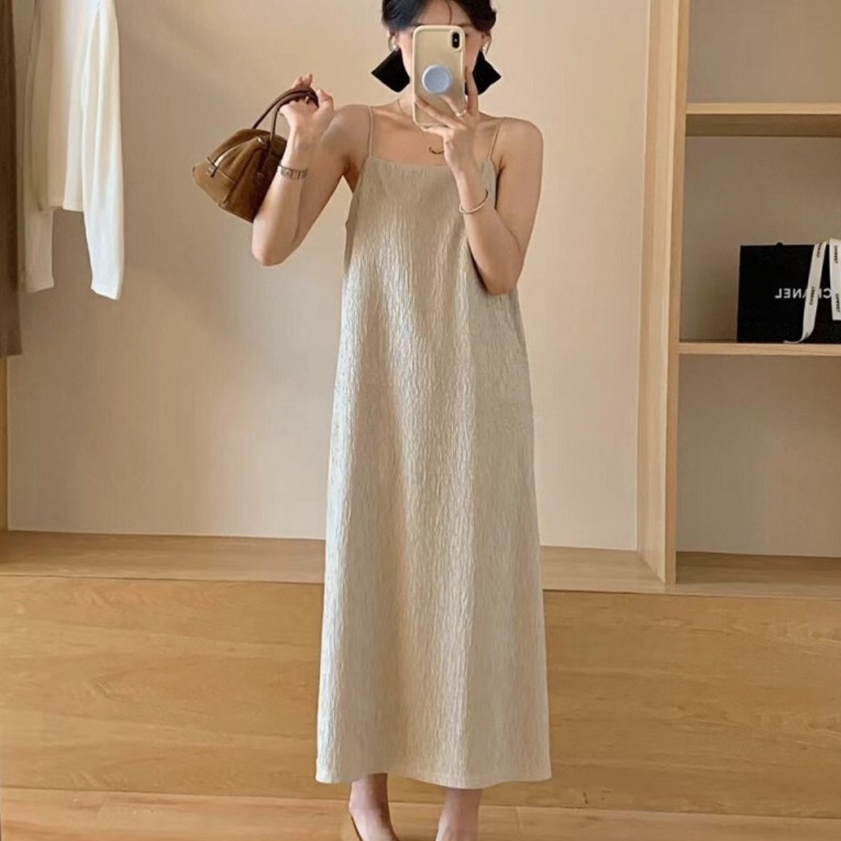 하라크 여성 구김 주름 민소매 끈나시 롱 원피스 16,900원