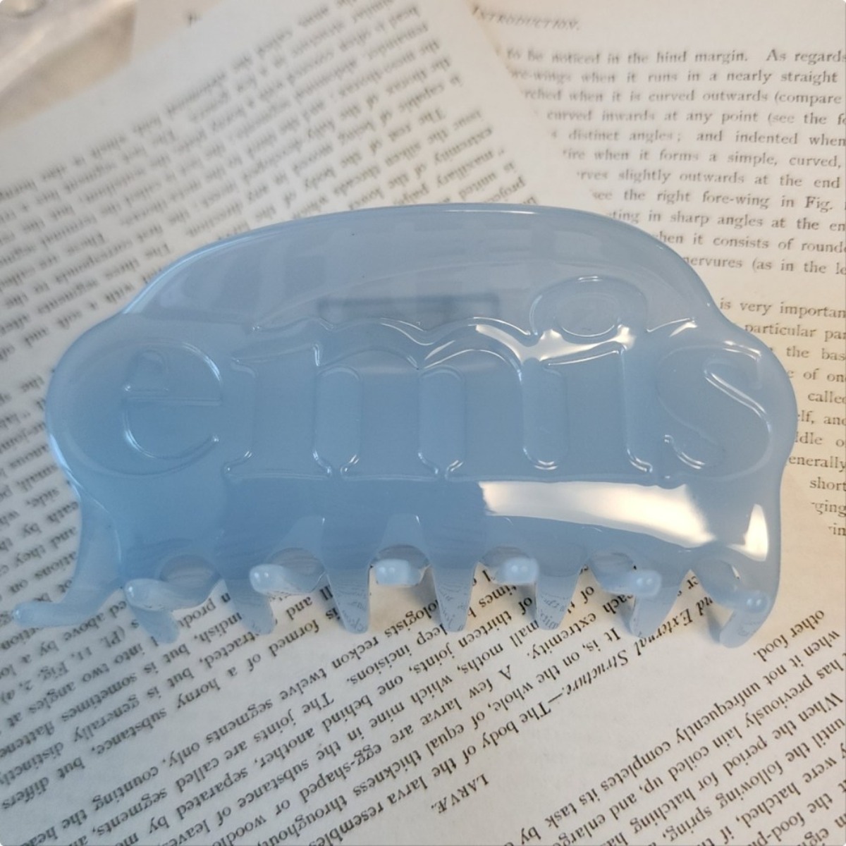 [국내매장정품] 이미스 집게핀 헤어 클로 클립 아크릴 올림머리 중형 34,690원