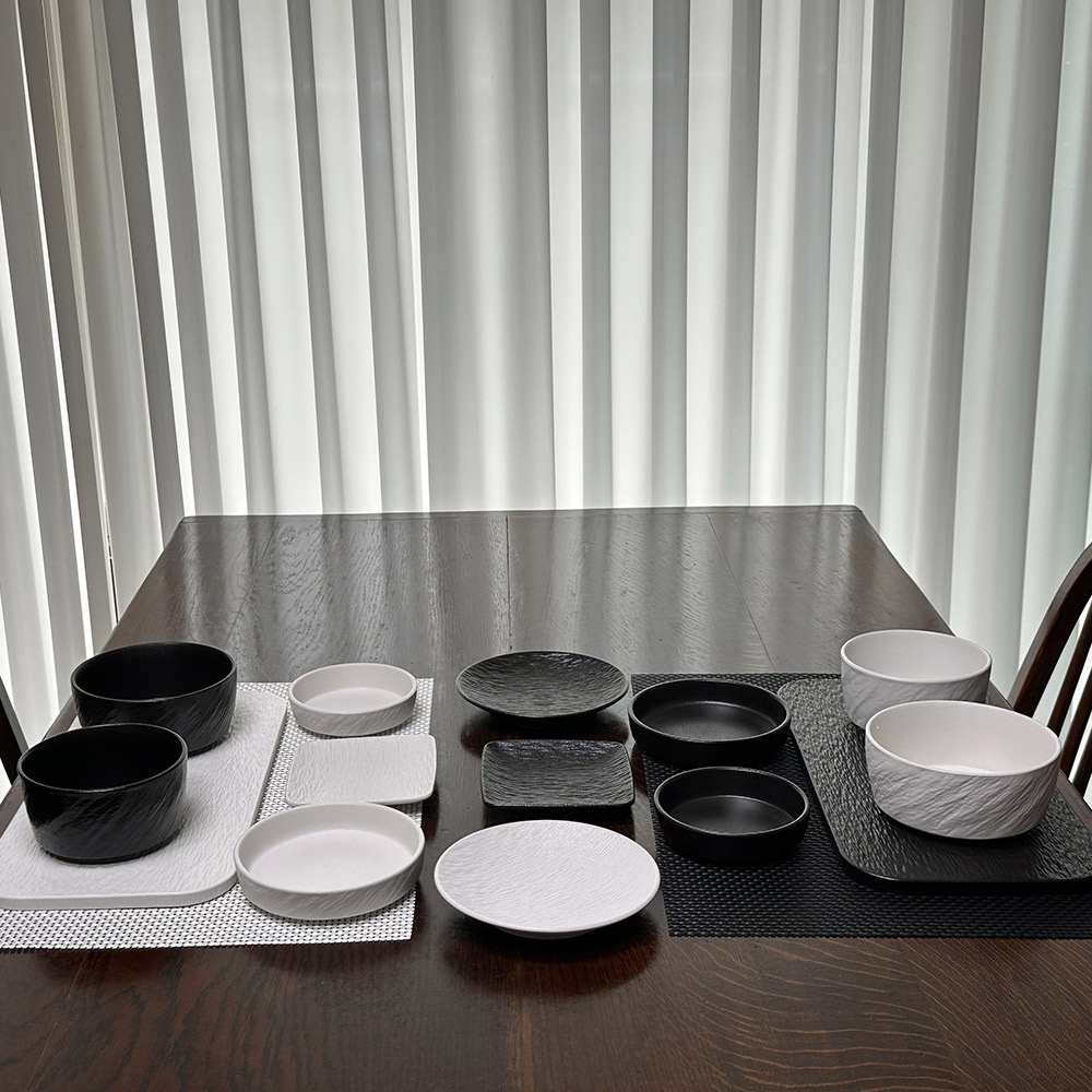 보이런던 앤느와르 1인 식기세트 화이트 6 P, 앤블랑 1인 그릇세트 블랙 6 P, /2인그릇세트/2인식기세트/홈세트/그릇세트/식기세트/예쁜그릇/밥그릇/국그릇, 1세트, 6P, 앤느와르(블랙) 26,310원