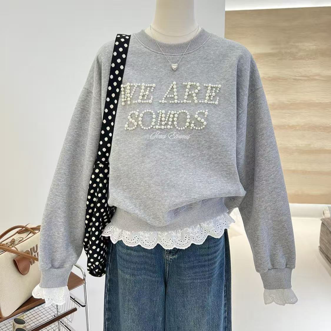 COSYEVNO  여성 진주 장식 레이스 레이어드 맨투맨 긴팔 봄가을 TZKwy-20 24,800원