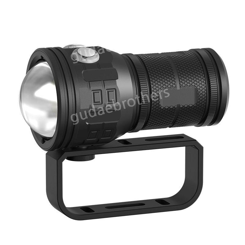 다이빙랜턴 8800루멘 충전식 다이빙 손전등 야간 방수 수중 전문 조명 63,100원