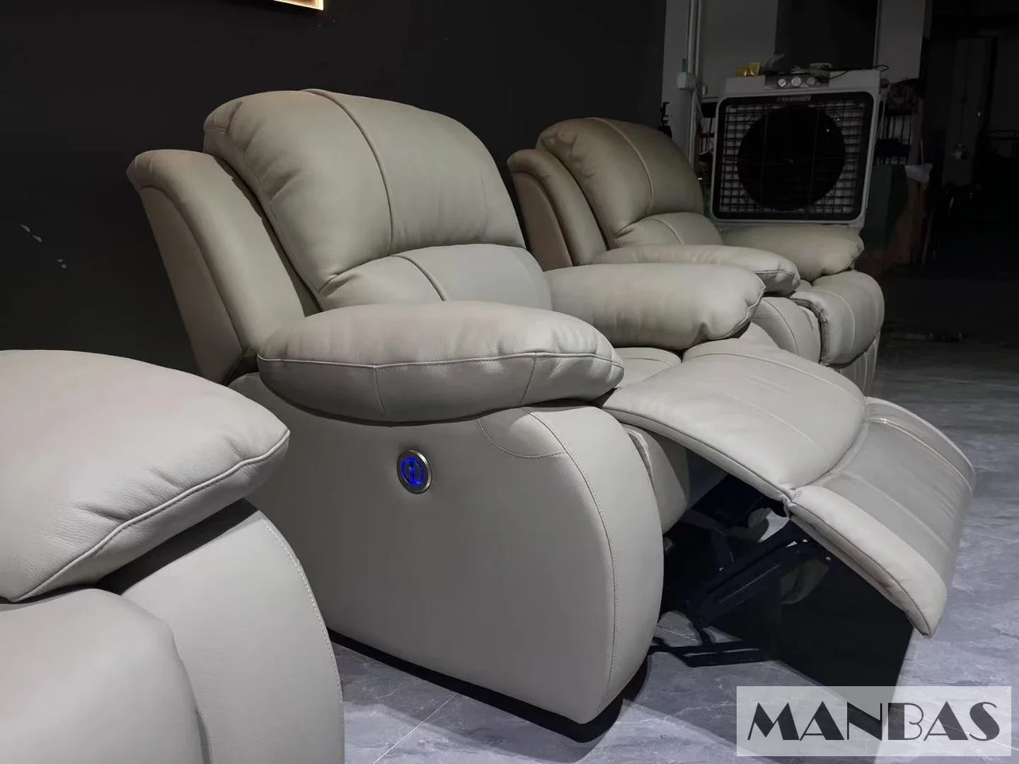 MINGDIBAO 수동/전기 안락 의자 소파 거실 극장 좌석 시네마 안락 의자 다기능 소파 용  가죽 소파 942,400원