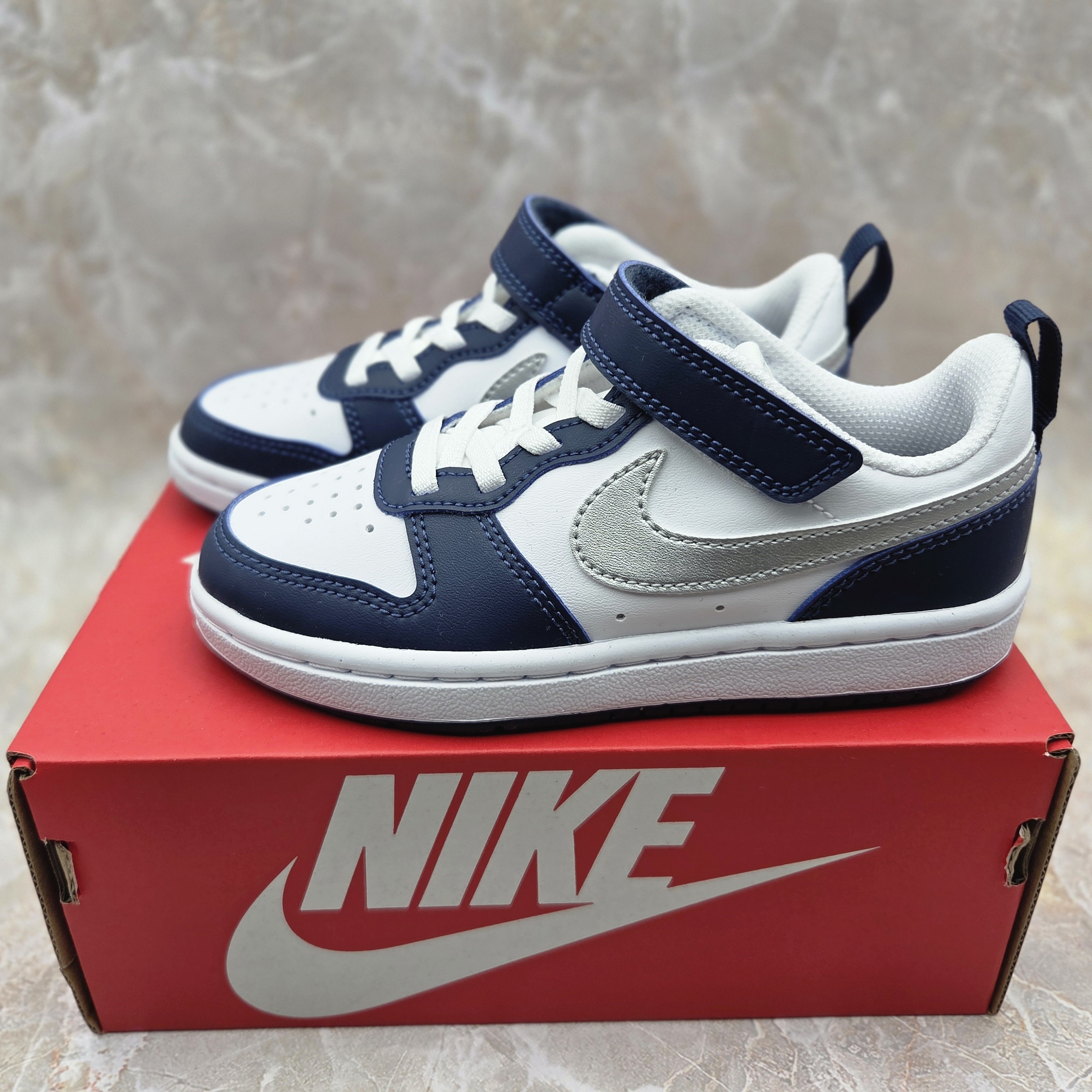 나이키 키즈 코트버로우 범고래 검흰 초등학생 아동 운동화 찍찍이 신발 + leapspt 더스트백 증정 60,600원