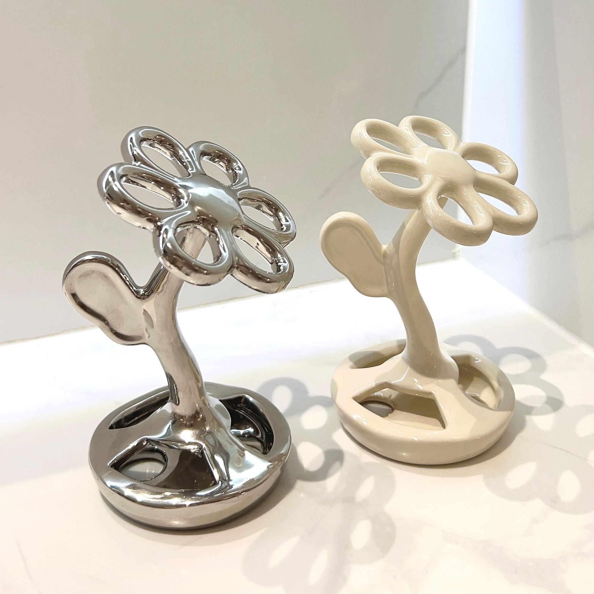 체리닷컴 모던하우스 세라믹 칫솔꽂이 브러쉬 거치대, 1개, 크림+실버 27,900원