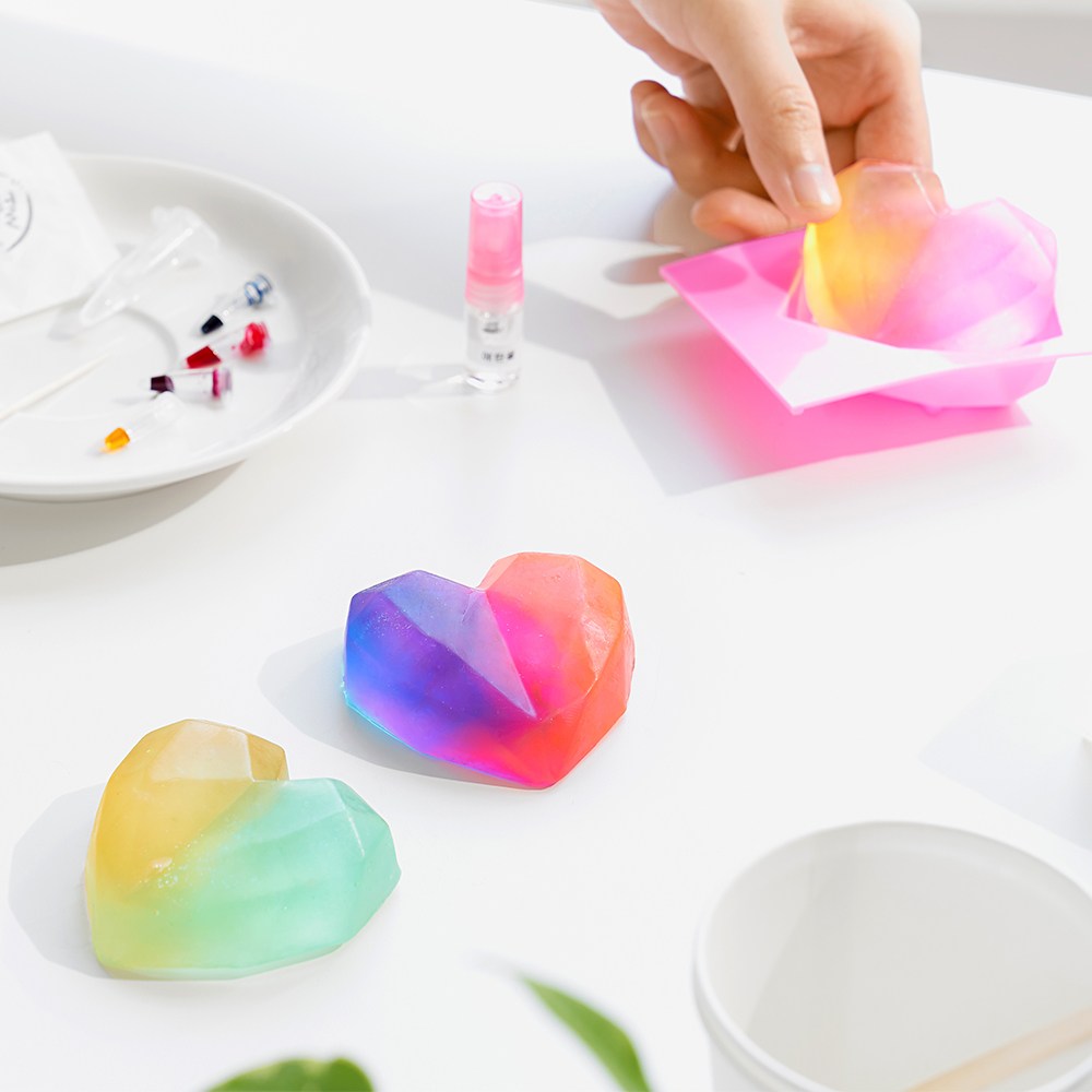 비누만들기 키트 diy 체험 수제 재료 베이스 집콕놀이 초등학생 유치원 답례품_하트 더블업, 1개, 400g 13,900원